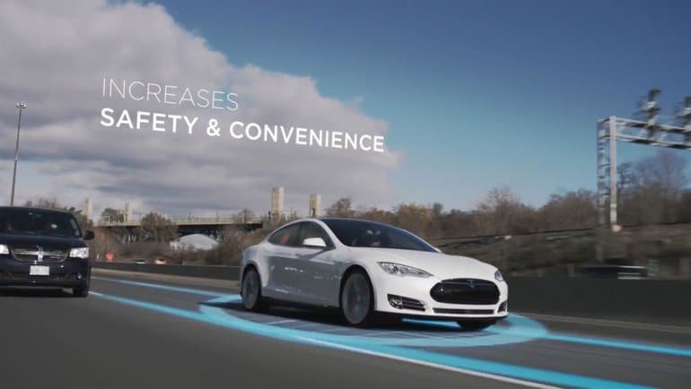 Cómo funciona el Tesla S, un auto 100% autónomo