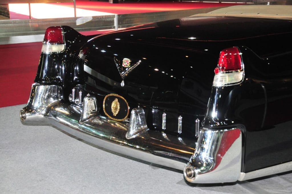 Salón de BsAs: la Casa Rosada expone el Cadillac restaurado de Perón