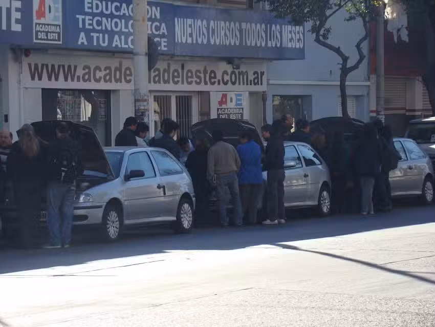 Ade &ndash; Academia del Este