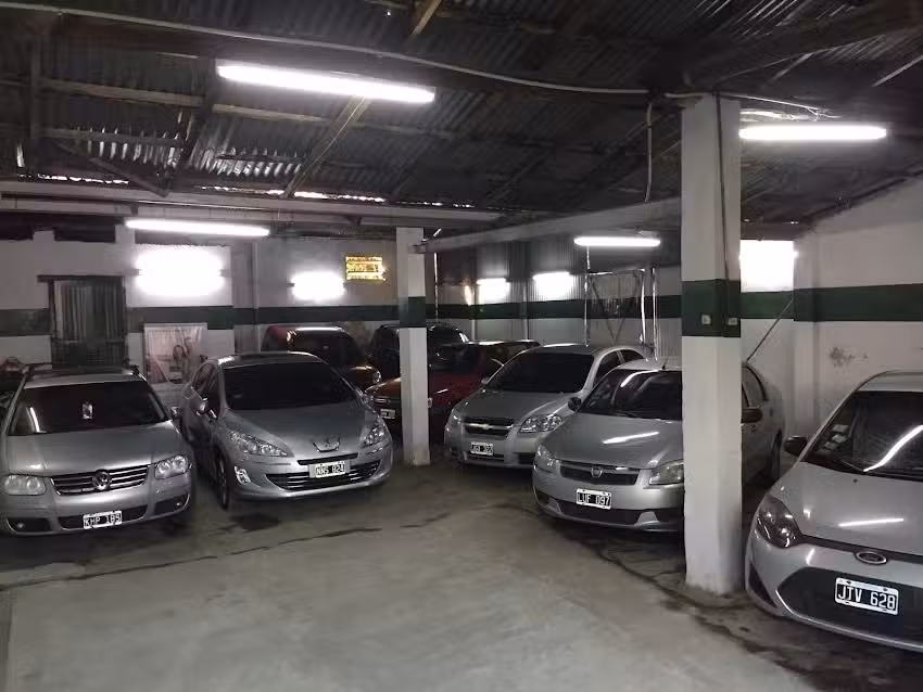 ANDRES CANTON AUTOMOTORES