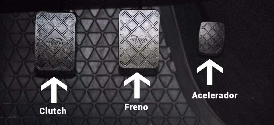 &iquest;Qu&eacute; carro es m&aacute;s f&aacute;cil de manejar, autom&aacute;tico o manual?