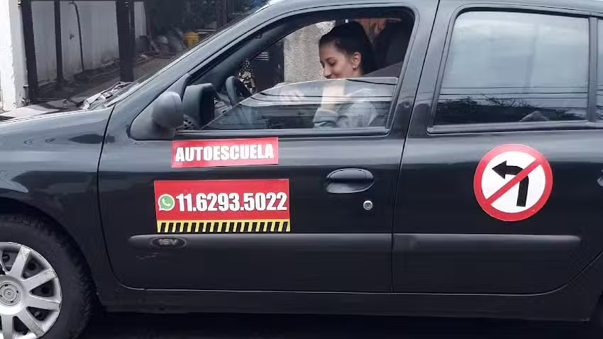 AUTOESCUELA ANNIKA &ndash; Ituzaingo