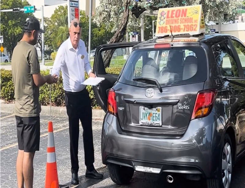 &iquest;Qu&eacute; coche tiene dos volantes?