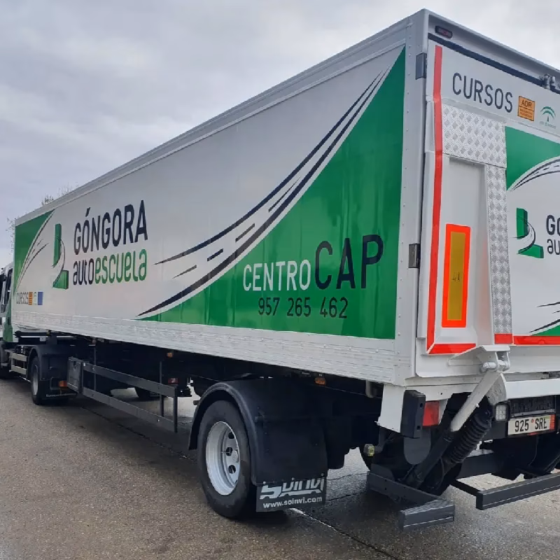 ¿Cuánto dinero vale sacarse el carnet de camión?