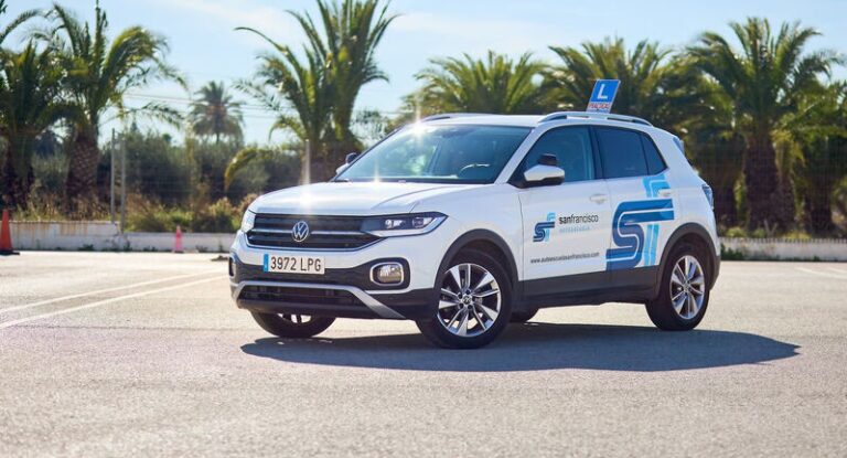 Examen Pr&aacute;ctico en Alicante: &iquest;D&oacute;nde y C&oacute;mo?