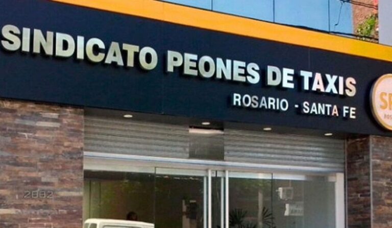 Licencia para Taxi: &iquest;Cu&aacute;l Necesitas para Conducir?