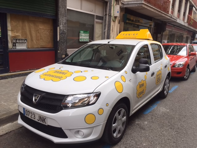 Centro de Ense&ntilde;anza Automovil&iacute;stica: Tu Gu&iacute;a Clave