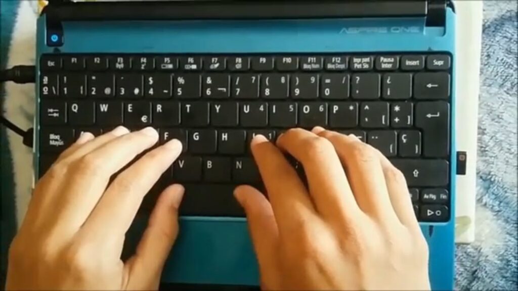 Domina el Teclado: Aprende a Escribir sin Mirar