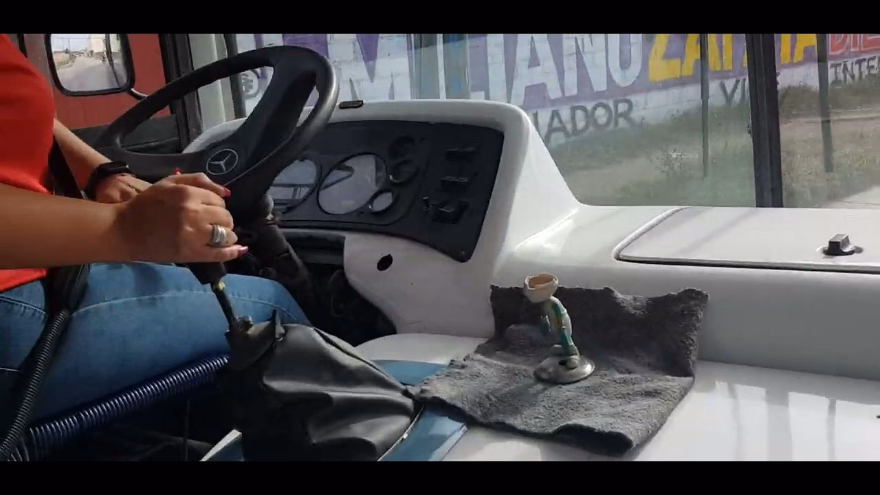 ¿Qué necesito para manejar un colectivo de larga distancia?