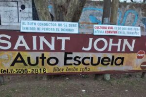 CONSULTORA VIAL SAINT JOHN