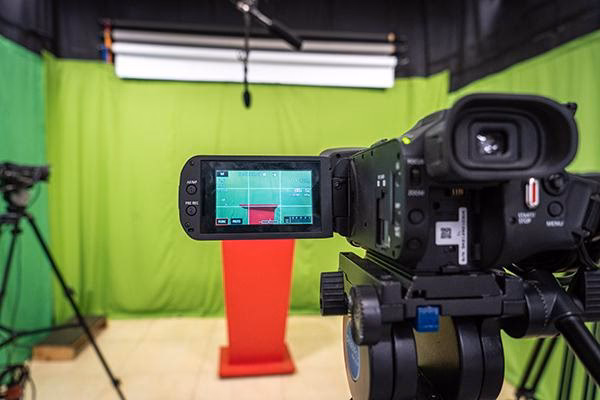 &iquest;Qu&eacute; hay que estudiar para ser c&aacute;mara de televisi&oacute;n?