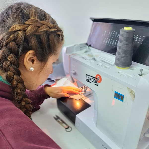 ¿Cuánto tiempo dura un curso de costurera?