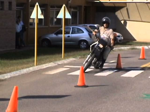 &iquest;Cu&aacute;nto cuesta el carnet de moto en C&oacute;rdoba?