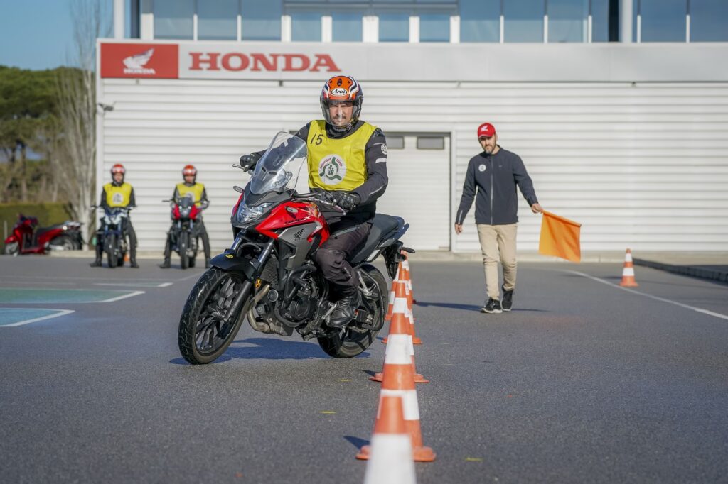 Guía de Carreras de Motos de Alto Cilindraje
