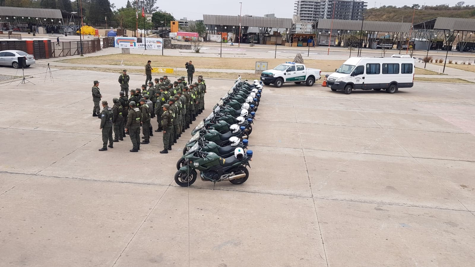 ¿Qué licencia se necesita para manejar una moto de alta cilindrada?