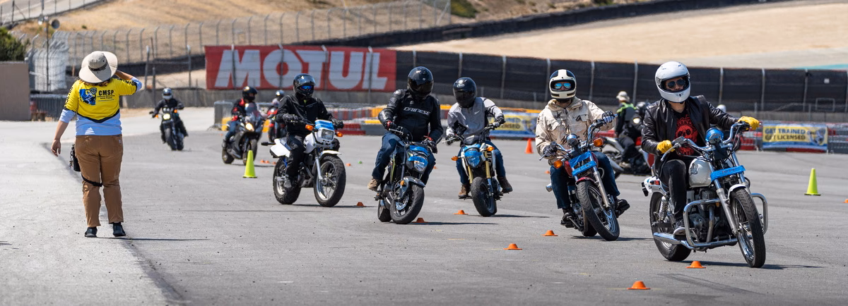 &iquest;Qu&eacute; edad tiene que tener un ni&ntilde;o para llevarlo en moto?