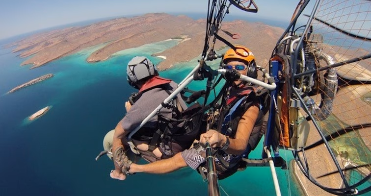 ¿Cuánto cuesta aprender a volar en paramotor?
