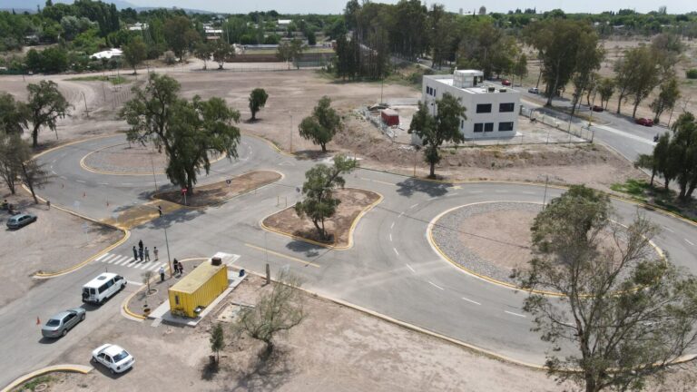 Licencia en Luj&aacute;n de Cuyo: Gu&iacute;a de Aforos 2024