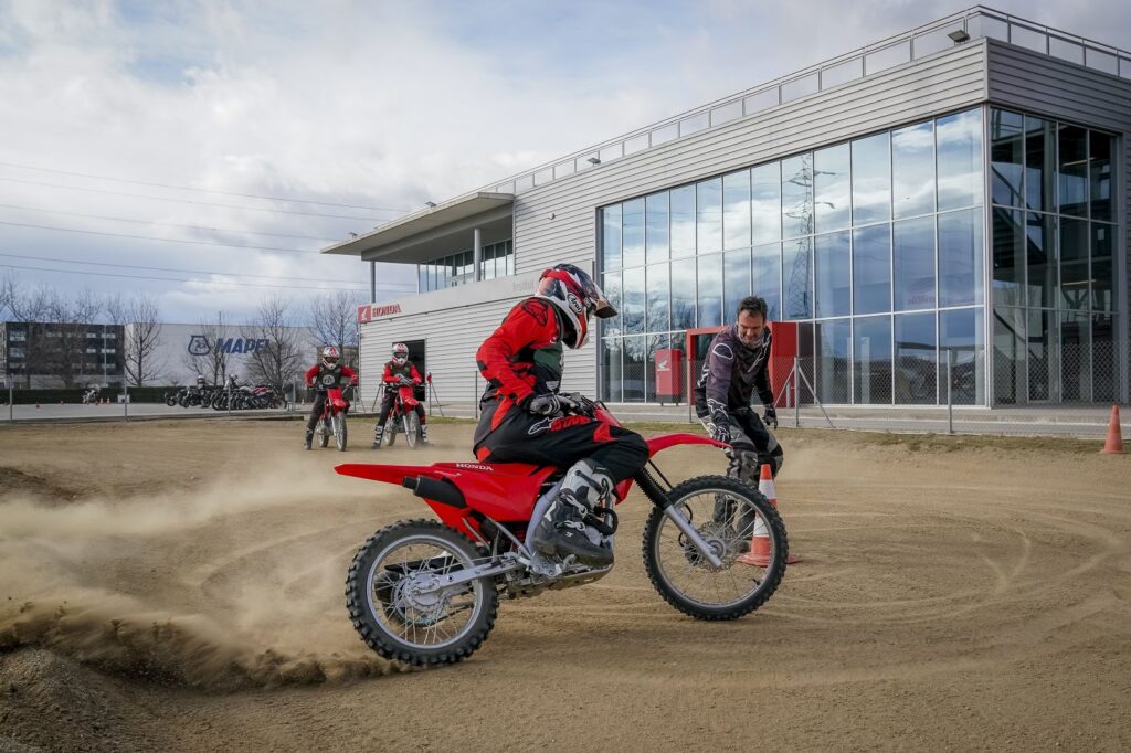 Moto Off-Road: La Aventura Más Allá del Asfalto