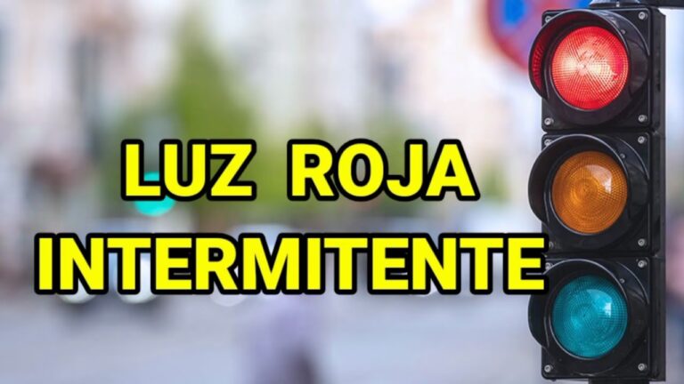 Sem&aacute;foro Rojo Intermitente: &iquest;C&oacute;mo Actuar?