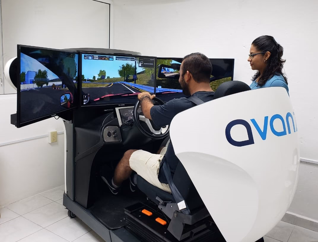 &iquest;Cu&aacute;l es el simulador de conducci&oacute;n de coches m&aacute;s realista?