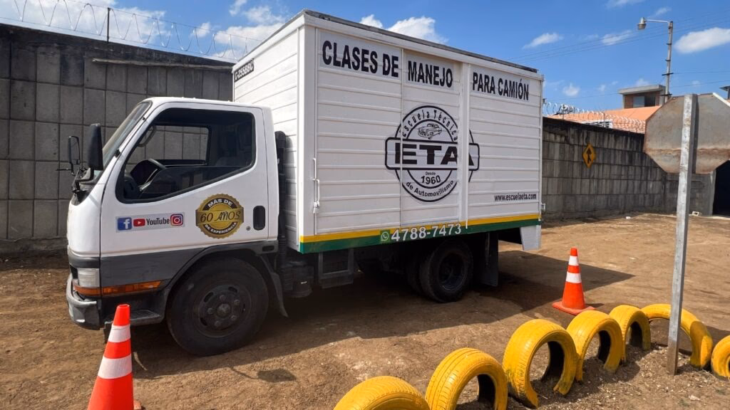 Guía Completa para Obtener el Permiso CAP de Camión