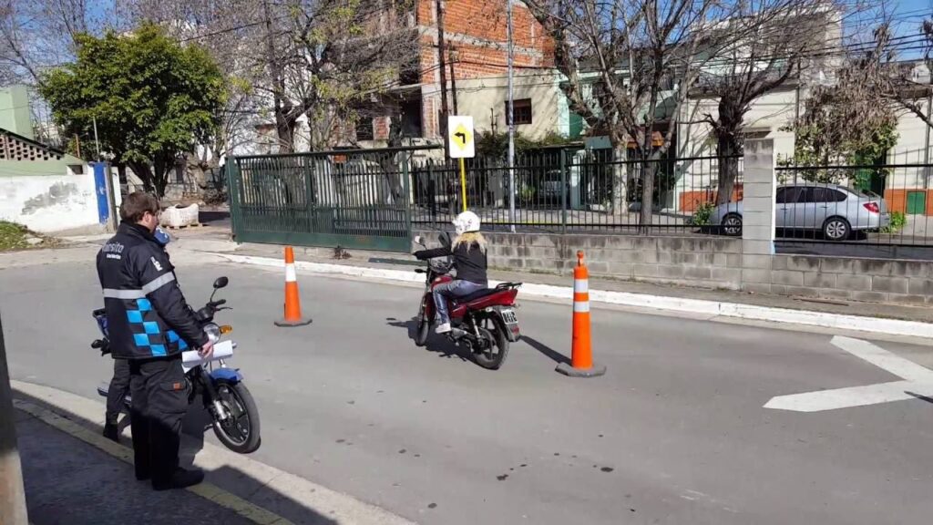 Licencia para Motos de 300cc: ¿Cuál Necesito?