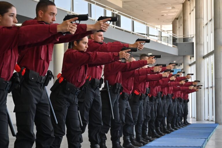 El Camino para Ser Polic&iacute;a: Duraci&oacute;n de la Academia