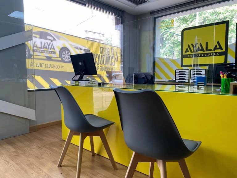 Conoce las Partes Interiores de un Coche: Gu&iacute;a 2024