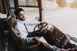 Coche vs. Autobús: ¿Cuándo Conviene Aparcar?