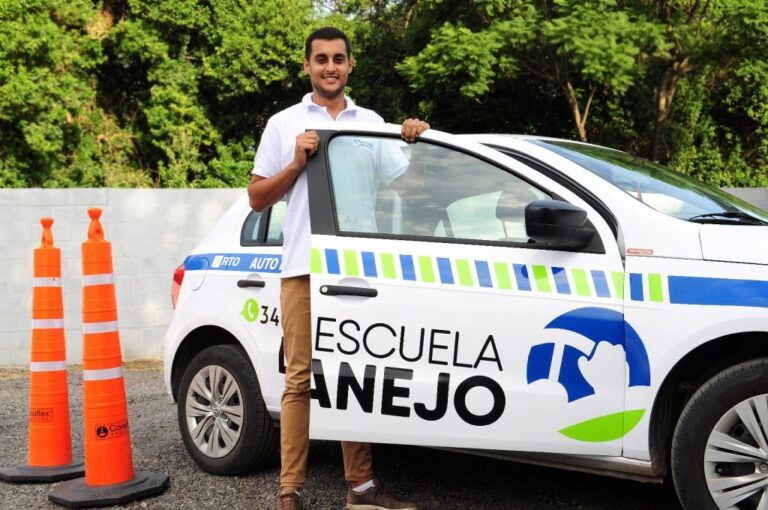 Clases de Manejo Manual: Domina la Palanca