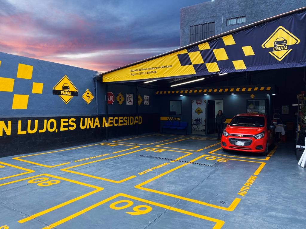 Escuela de Tráfico de $5 en California: ¿Es Válida?