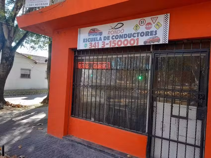 ROND&Oacute; ESCUELA DE CONDUCTORES