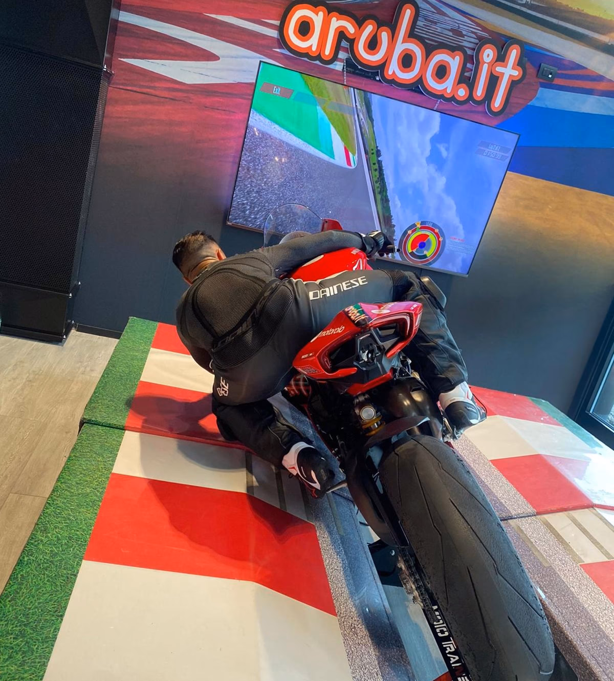 ¿Cuántas horas se necesitan para aprender a manejar una moto?