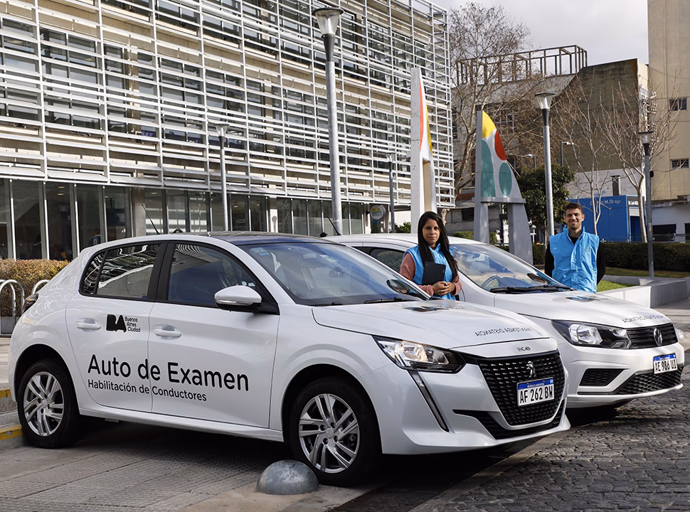 &iquest;C&oacute;mo es la prueba de manejo de autos en Argentina?