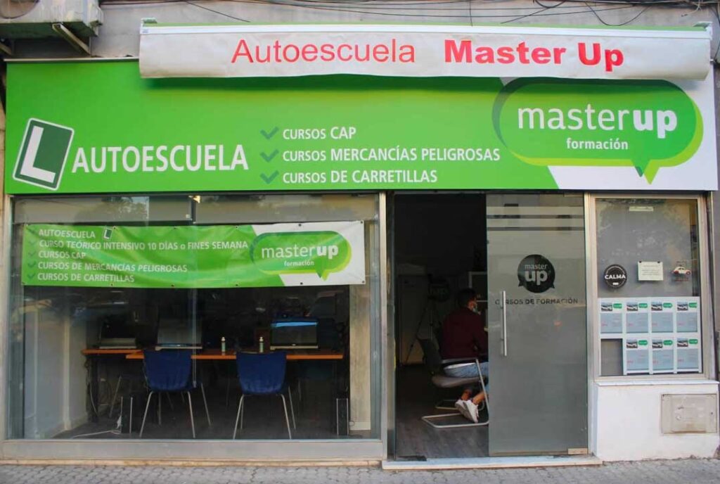 Curso de Conducción de UPS: Seguridad y Duración